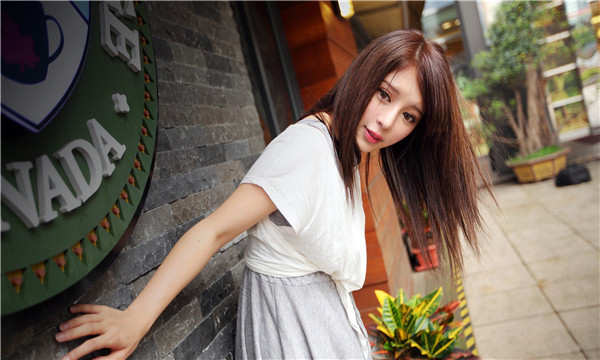青阳想找一个女性生孩子给报酬-｛找个女人生孩子多少钱｝